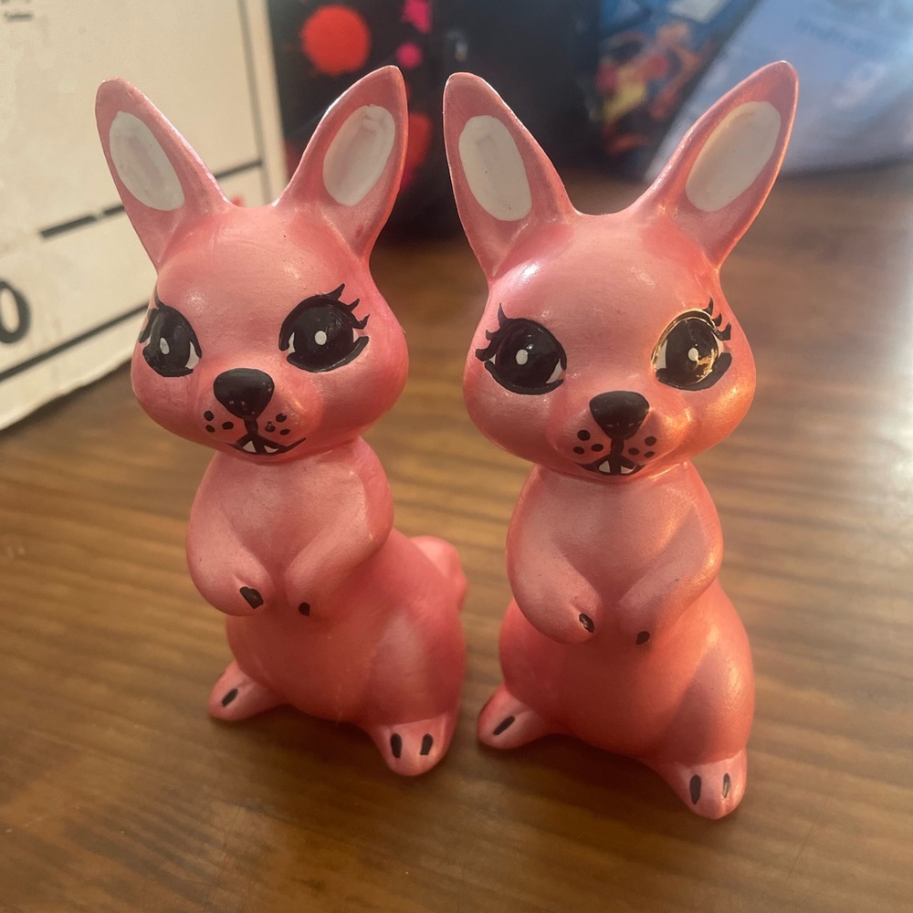 Vintage Easter Bunny Ceramic Figurines Matching Set Cute Festive Holiday Decor